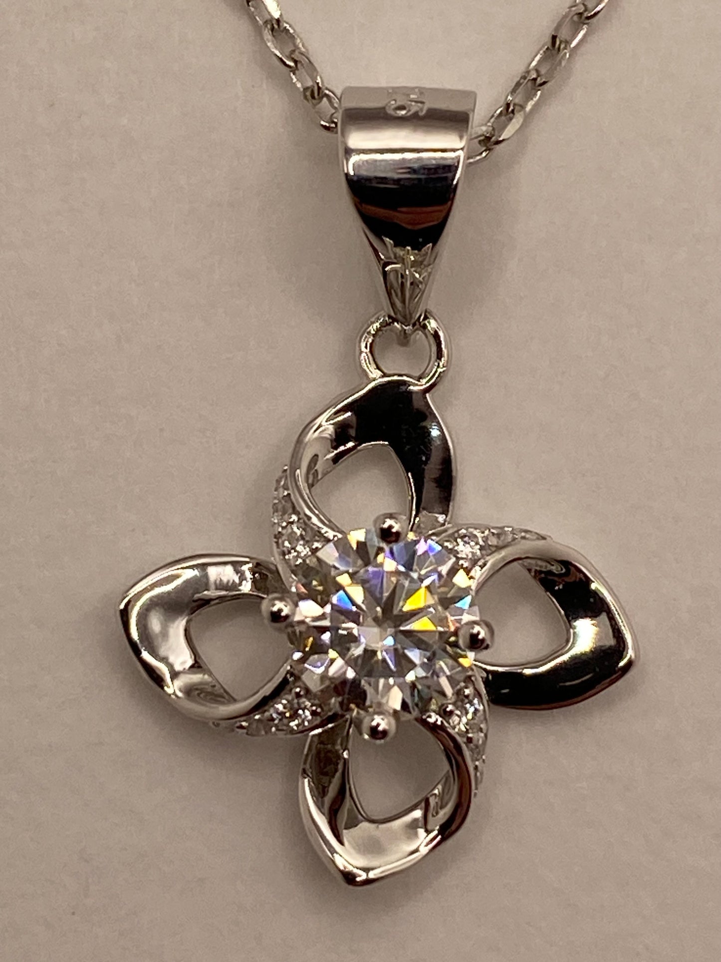 Moissanite Diamond 4-Leaf Pendant Necklace 925 Sterling Silver