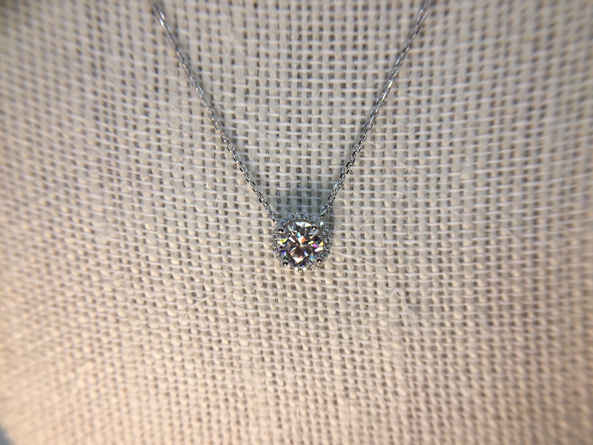 Moissanite Diamond 1 Carat Gem Pendant Necklace 925 Sterling Silver