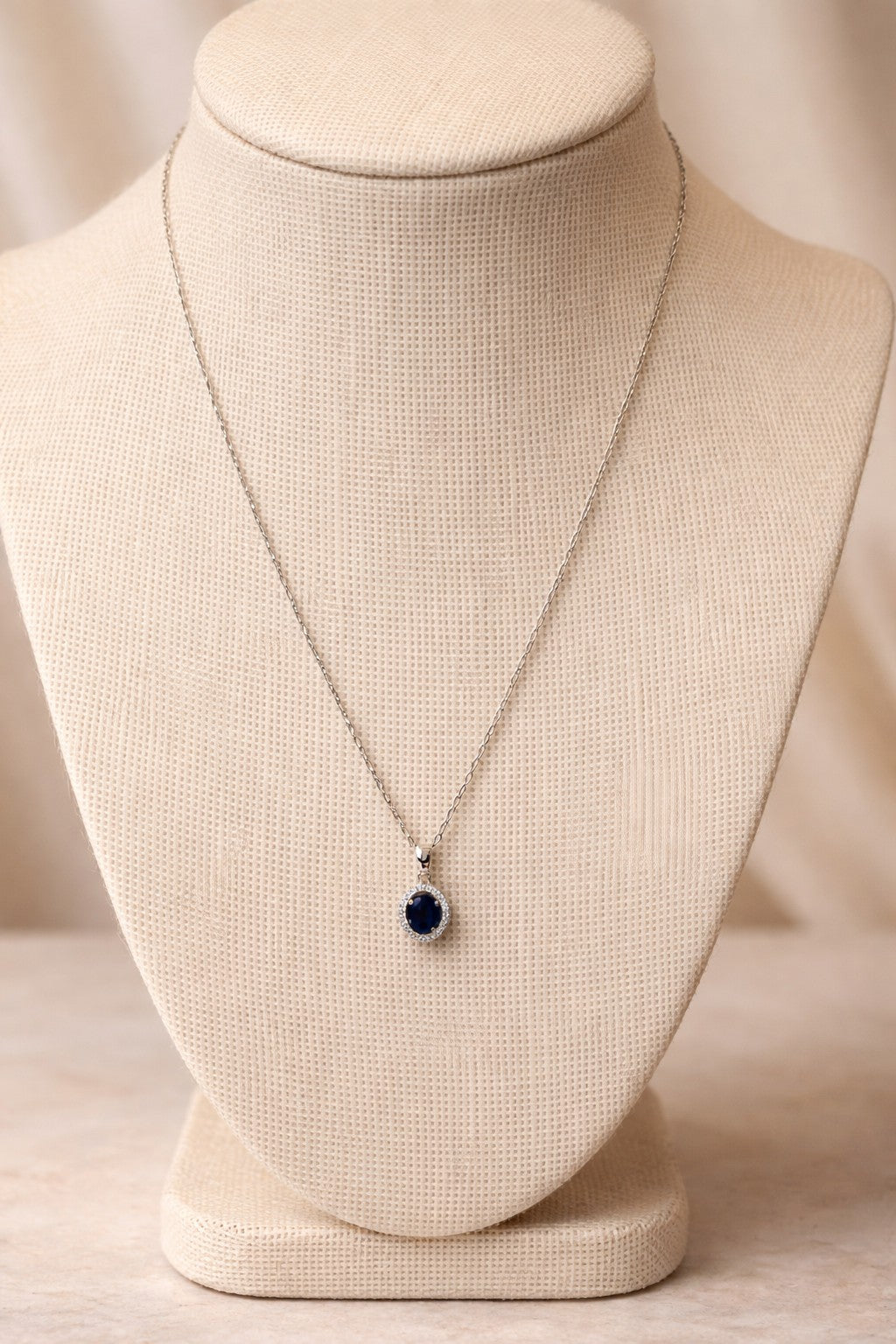 925 Sterling Silver Necklace With Navy Stone With 4A Zirconia